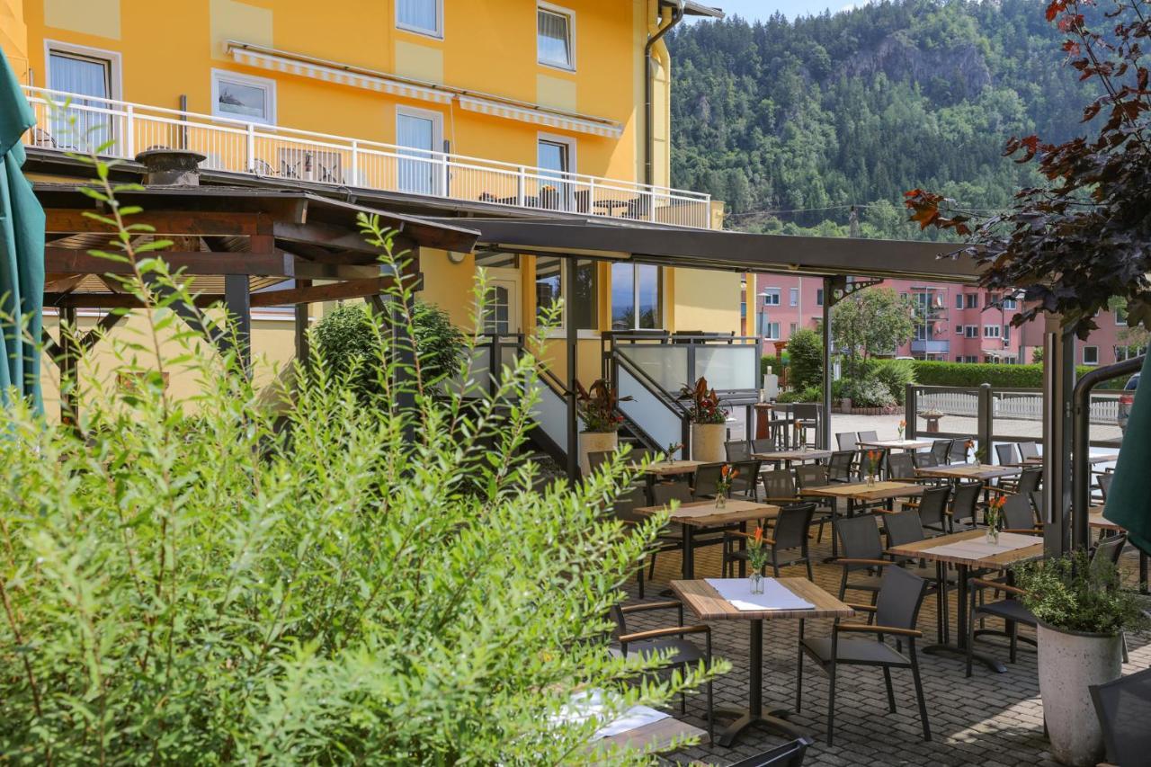 Hotel Freiensteinerhof Superior Sankt Peter-Freienstein Exterior foto